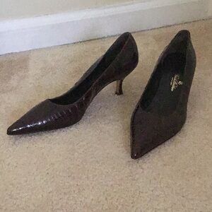 Brooks Brothers genuine alligator kitten heels